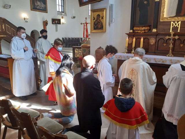 Błogosławieństwo odnowionego ołtarza - 11.04.2021 r.