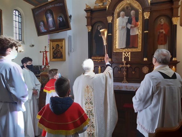 Błogosławieństwo odnowionego ołtarza - 11.04.2021 r.