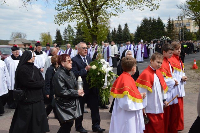 Pogrzeb ks. Zbigniewa Lewandowskiego